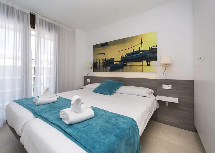 فندق Ferrer Skyline ثيوداديلا