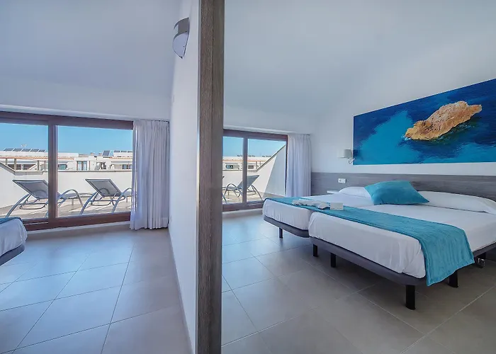 فندق Ferrer Skyline ثيوداديلا