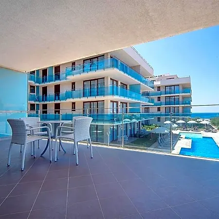 Ferrer Skyline Hotel 4*