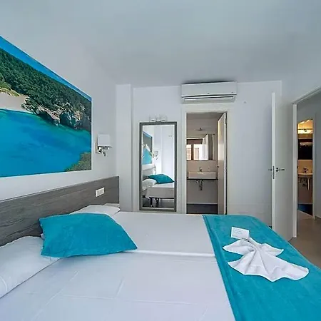 Ferrer Skyline Hotel 4*