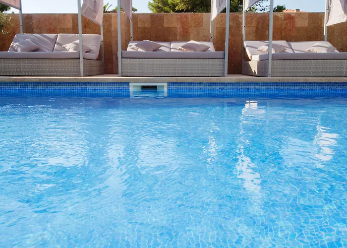 Hotel Ferrer Skyline 4*