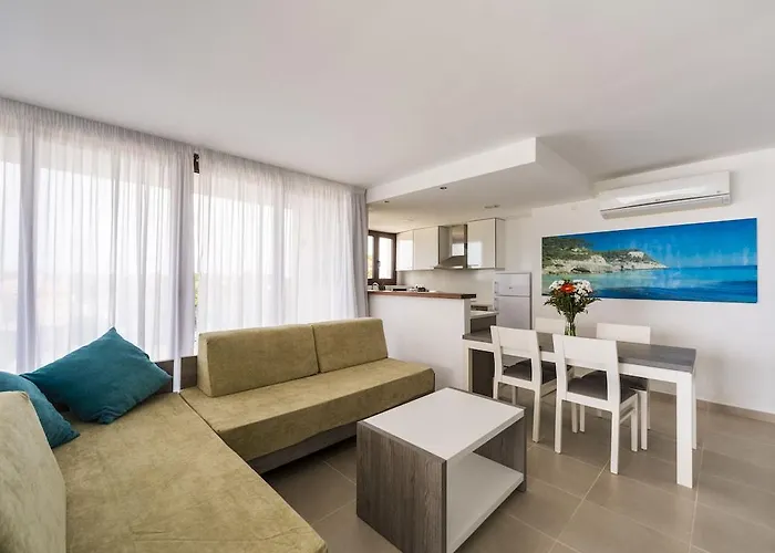 Hotel Ferrer Skyline 4*