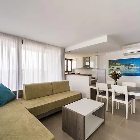 Otel Ferrer Skyline 4*