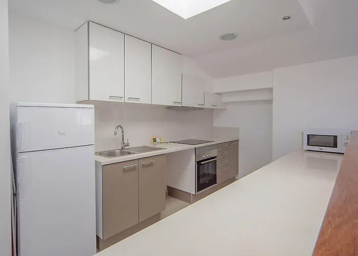 Szálloda Ferrer Skyline 4*