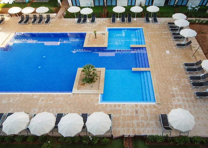 Szálloda Ferrer Skyline 4*