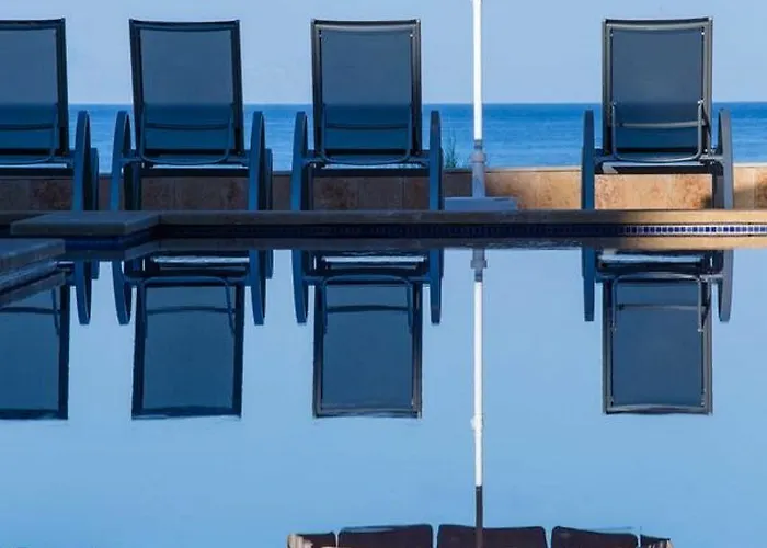 Szálloda Ferrer Skyline 4*